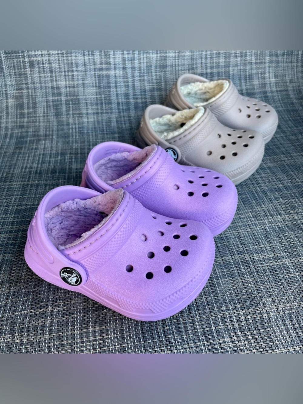 CROCS Kids Fuzzy-Lined Classic Clogs Bundle Lavender / Taupe Infant size 4